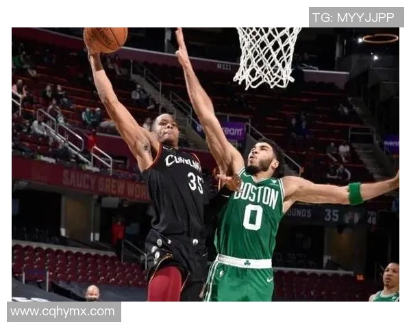 贾雷斯沃克的篮球之路与未来发展潜力分析